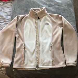 North Face Khumbu fleece jacket! Size medium